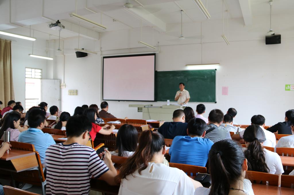 熊桂桃副处长主持