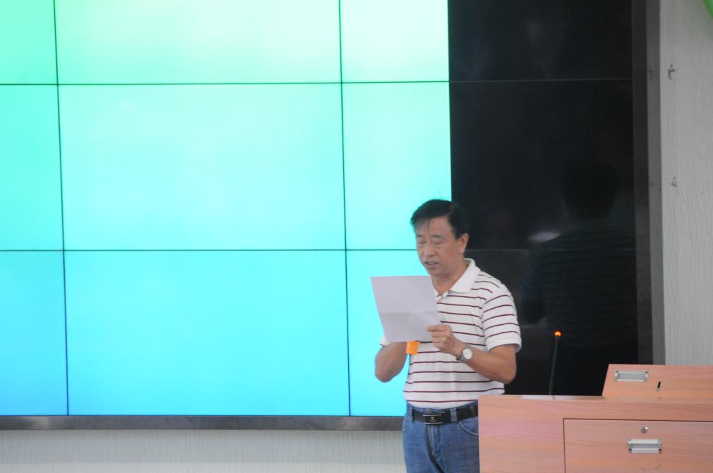 熊桂桃副处长作总结报告